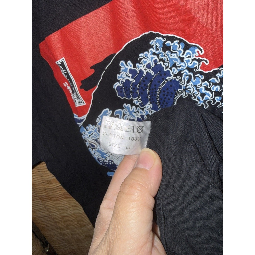 Kanagawa Japanese The Great Wave Black LL T-Shirt Tee Shirt Japan tourist. - Picture 3 of 4